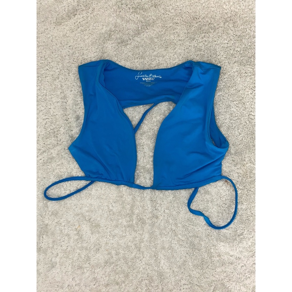 Frankie’s bikini top